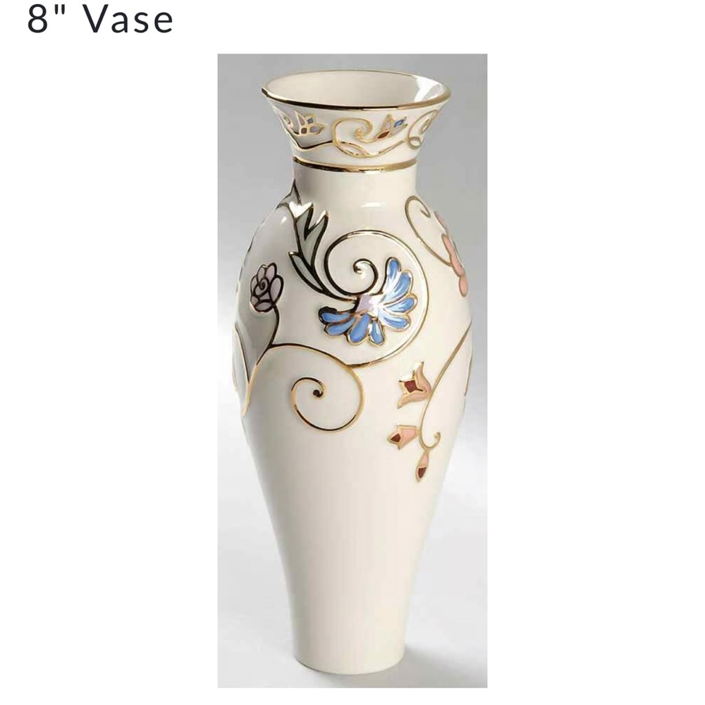 New in box Lenox vase